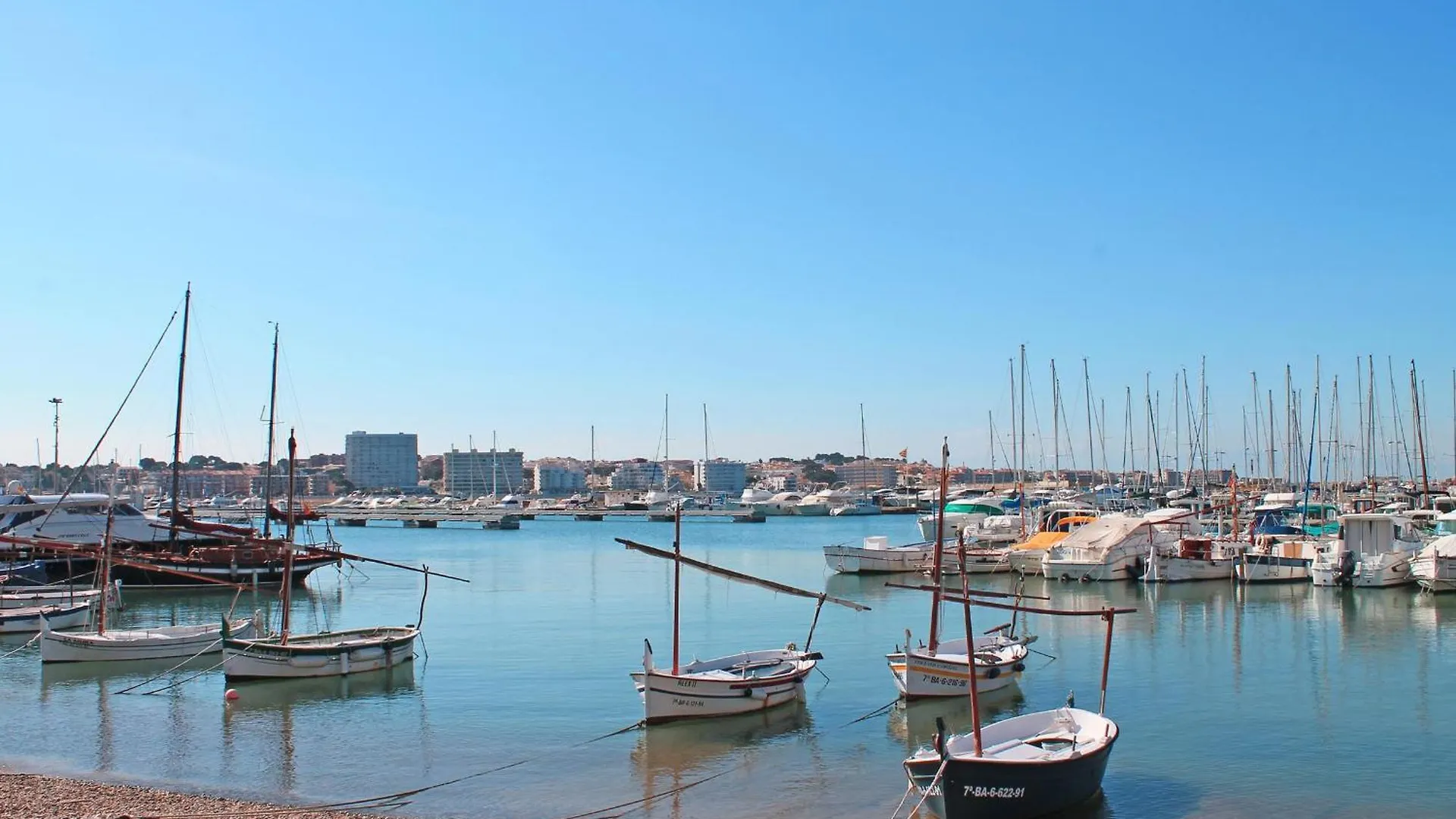 Apartamento Celeste Frente Al Mar L'Escala 0*,  Spain